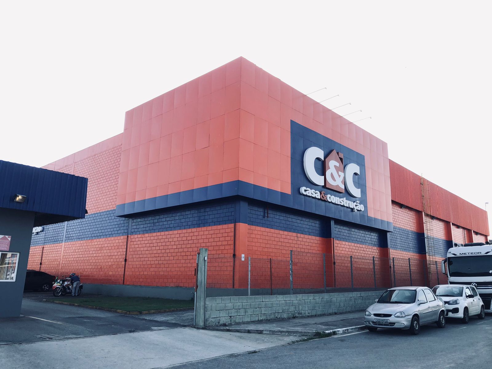 WhatsApp Image 2022-10-14 at 19.09.02 (1).jpeg